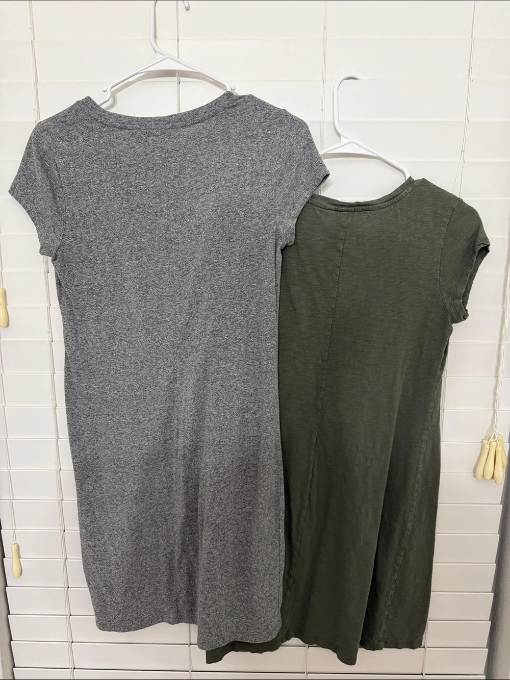 GAP 2 Dresses Womens Casual V-Neck T-Shirt Dress - Gray and Olive Size XS
